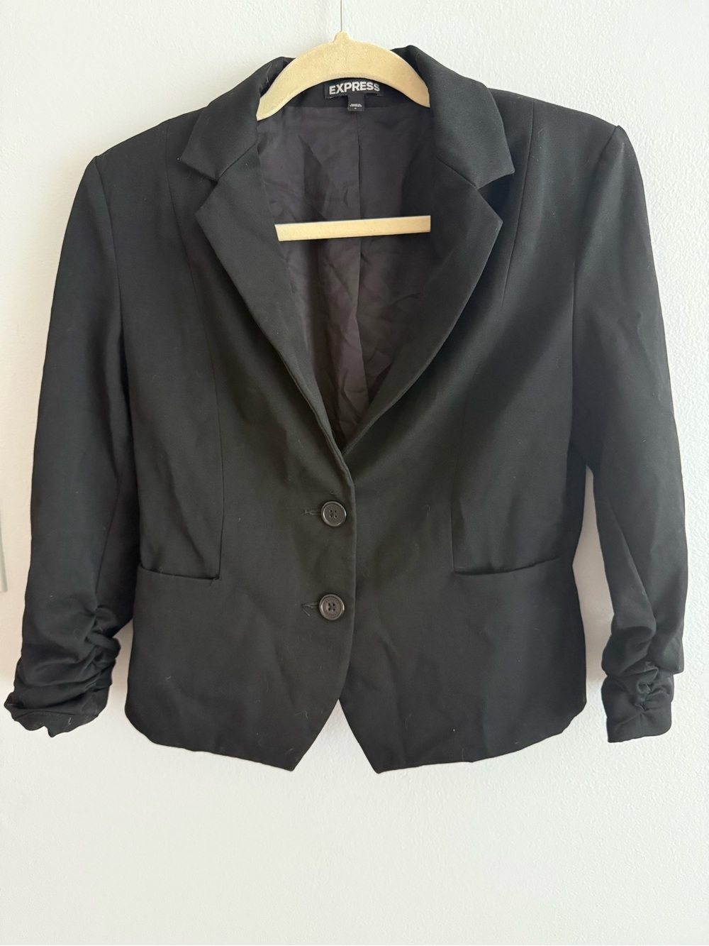 Express Women's Black Crop Blazer Size 6